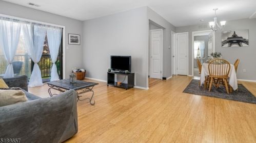 1416 Normandy Ct, Flemington, NJ 08822-1851