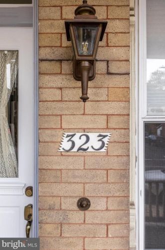 323 Leverington Ave, Philadelphia PA  19128-4737 exterior