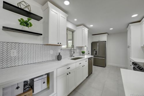 2045 Xavier St, Denver CO  80219-5048 exterior