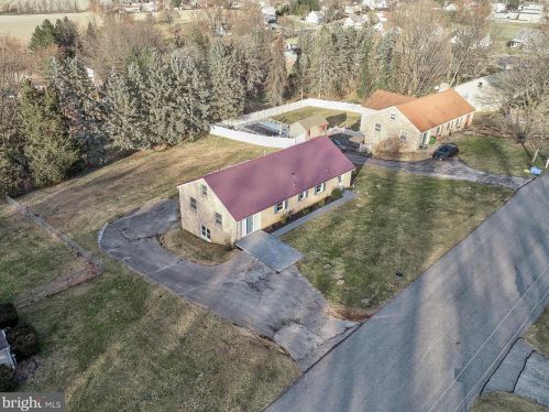 229 Darlene St, York PA  17402-5056 exterior