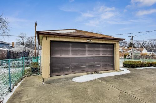 824 Fernandez Ave, Arlington Hts IL  60004-5316 exterior