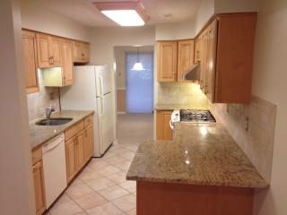 245 Hampshire Dr, Plainsboro NJ  08536-4334 exterior