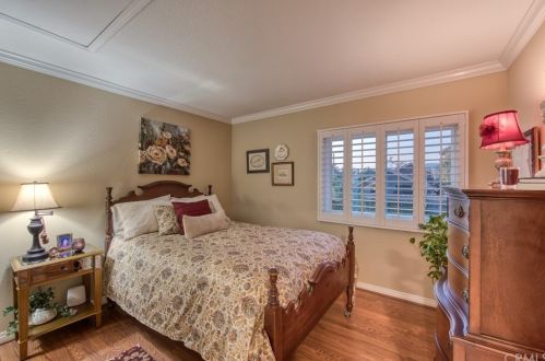 15 Alba, Irvine CA  92620-1901 exterior