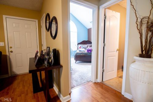 6063 Creekview, Rex GA 30273 exterior