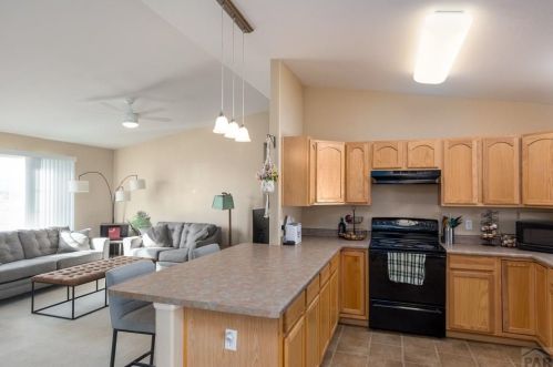 443 Fredonia Dr, Pueblo CO  81007-1302 exterior