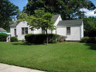 1122 Frank St, Norfolk, VA 23518-2622