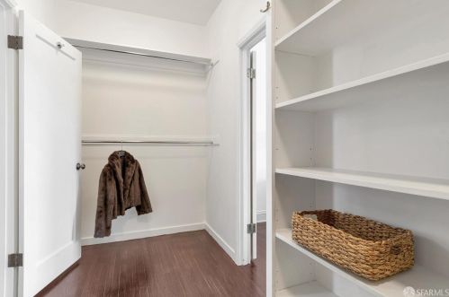 2255 Clay St, San Francisco CA  94115-1929 exterior