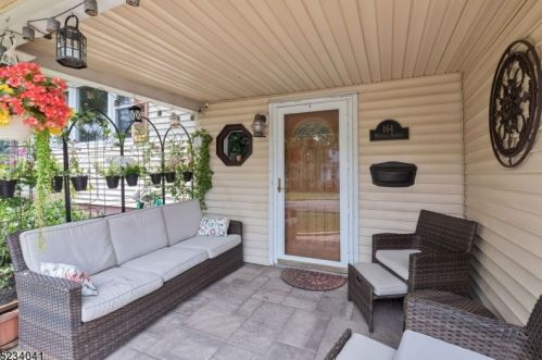 164 Myrtle Ave, Garwood, NJ 07027-1332