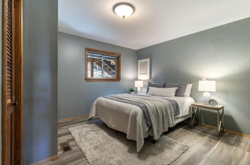 15441 Glenshire Dr, Truckee CA  96161-1306 exterior