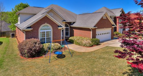 407 Richmond St, Evans, GA 30809-5479