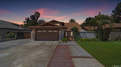 1223 Aster St, Upland, CA 91786-2113