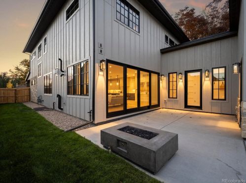 1060 Steele St, Denver CO  80206-3420 exterior