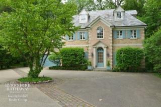 41 Locust Rd, Northfield, IL 60093-3725