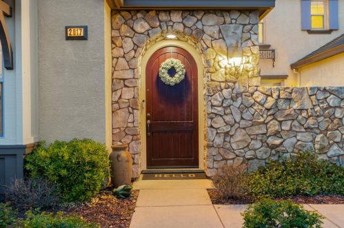2017 Medici Way, Folsom CA  95762-4154 exterior