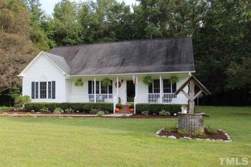 1674 Piney Creek Ln, Stem, NC 27581-9264