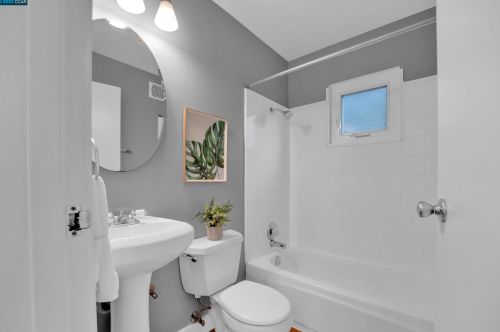 3676 Vancouver Way, Concord CA  94520-1436 exterior