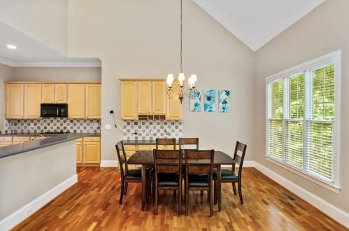 3541 Highgrove Way, Atlanta GA  30319-1992 exterior
