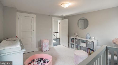 410 Lakeview Ave, Tavistock NJ 08033-1609 exterior