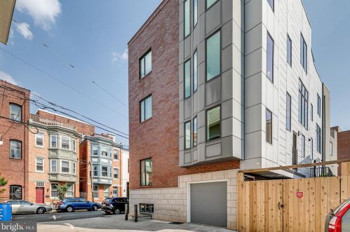 720 4 St, Philadelphia PA 19147-3127 exterior