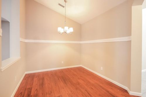 6630 Grant Dr, Richmond TX  77469-6071 exterior