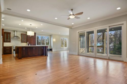 3896 Flowerland Dr, Atlanta GA  exterior
