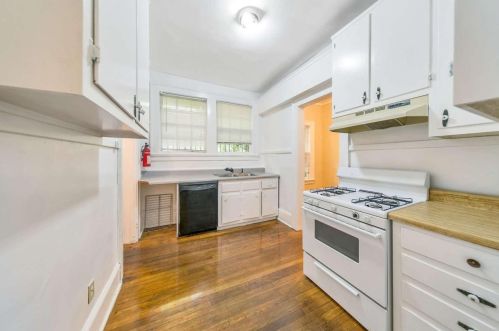 46 Delmont Dr, Atlanta GA  30305-3109 exterior