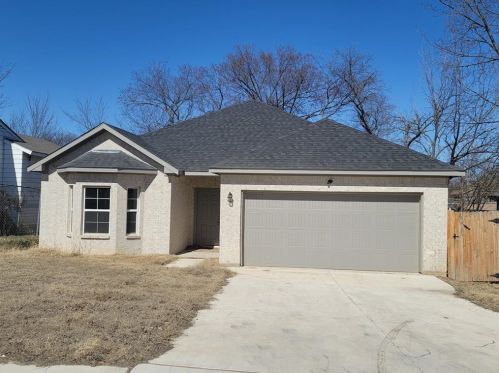 1233 Powell Ave, Fort Worth TX  76104-6104 exterior