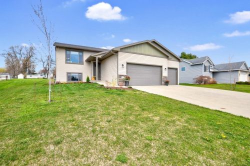 308 Skogen Ln, Bombay, MN 55946-1418