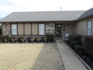 3380 Brownbark Dr, Memphis, TN 38115-4304