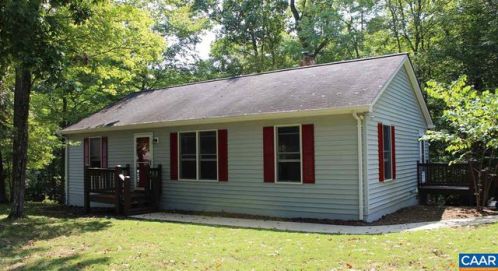 7 Mechunk Ter, Bybee, VA 22963-2056