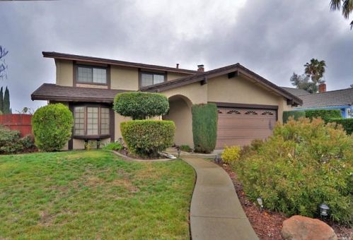 196 Providence Pl, Vacaville, CA 95687-6742