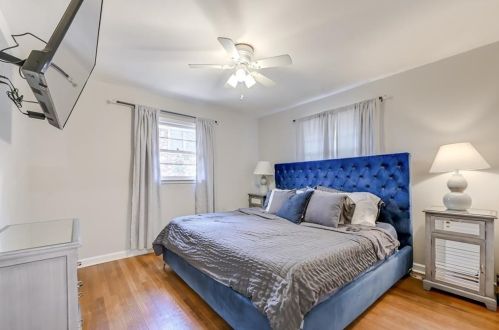 2566 Dewey Ave, Atlanta GA  30344-1048 exterior