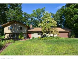 54 Forest Hills Dr, Farmington, CT 06032-3017