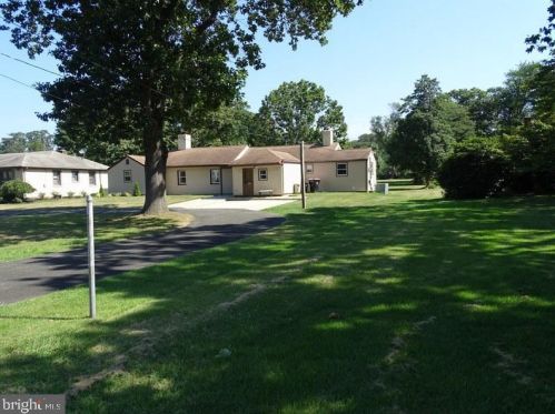 233 Landing Rd, Blenheim, NJ 08012-5107