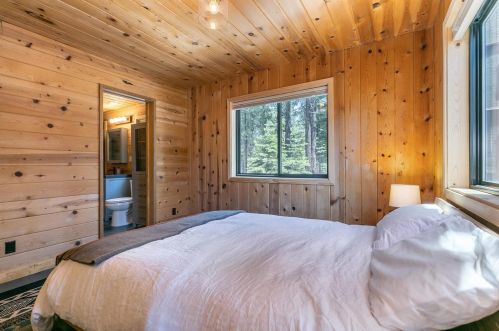 12279 Bennett Flat Rd, Truckee CA  96161-6202 exterior