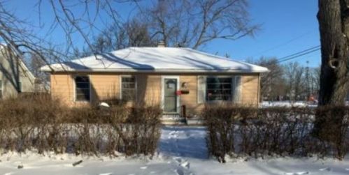1518 Lyons Ct, Waukegan, IL 60085-7824