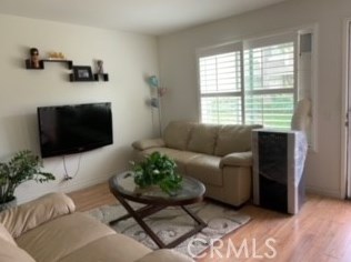 25 Brookfield, Irvine CA  92604-3242 exterior