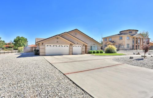 26709 Lakeview Dr, Helendale, CA 92342-7806