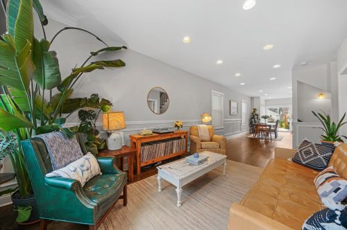 1720 Kimball Ave, Chicago, IL 60647-4806