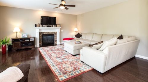 963 Burgess Ct, Cincinnati OH 45245-7022 exterior