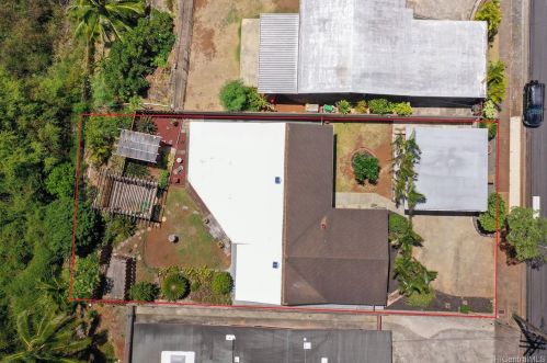 1620 Piikea St, Honolulu HI  96818-1843 exterior