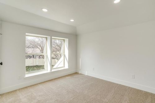 209 Lochness Ln, Fort Worth TX  76126-3212 exterior