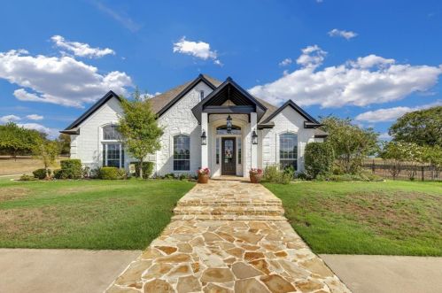 143 Boyce Ln, Fort Worth, TX 76108-9653