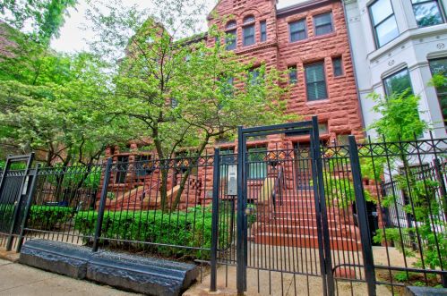 1228 Dearborn St, Chicago IL  60610-8341 exterior