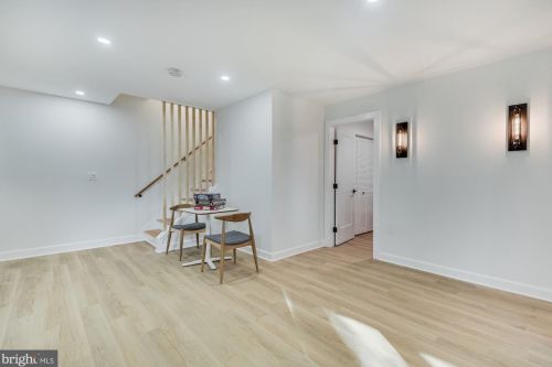 17 Ritchie Ave, Silver Spring MD  20910-5109 exterior