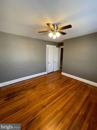 549 Burrowes Ave, Lancaster PA  17602-2120 exterior