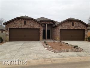 1055 Carolyn Cv, New Braunfels TX  78130-4151 exterior
