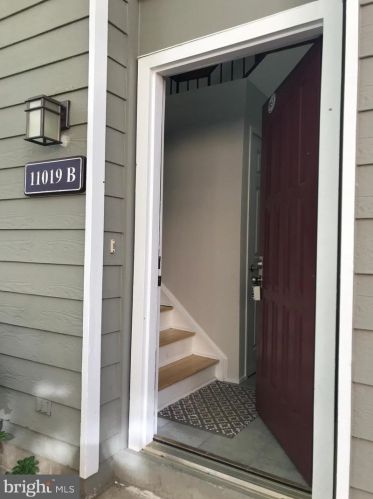 11019 Villaridge Ct, Herndon, VA 20191-4841