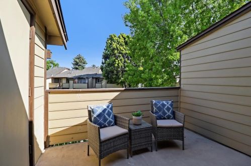 732 Sterling Dr, San Leandro CA 94578-4172 exterior