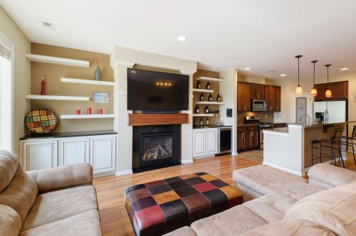 1304 Naples Ave, Cologne, MN 55322-4528